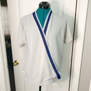 BCBG Max Azria NWT Wrap Style Lightweight Short Sleeve Blouse